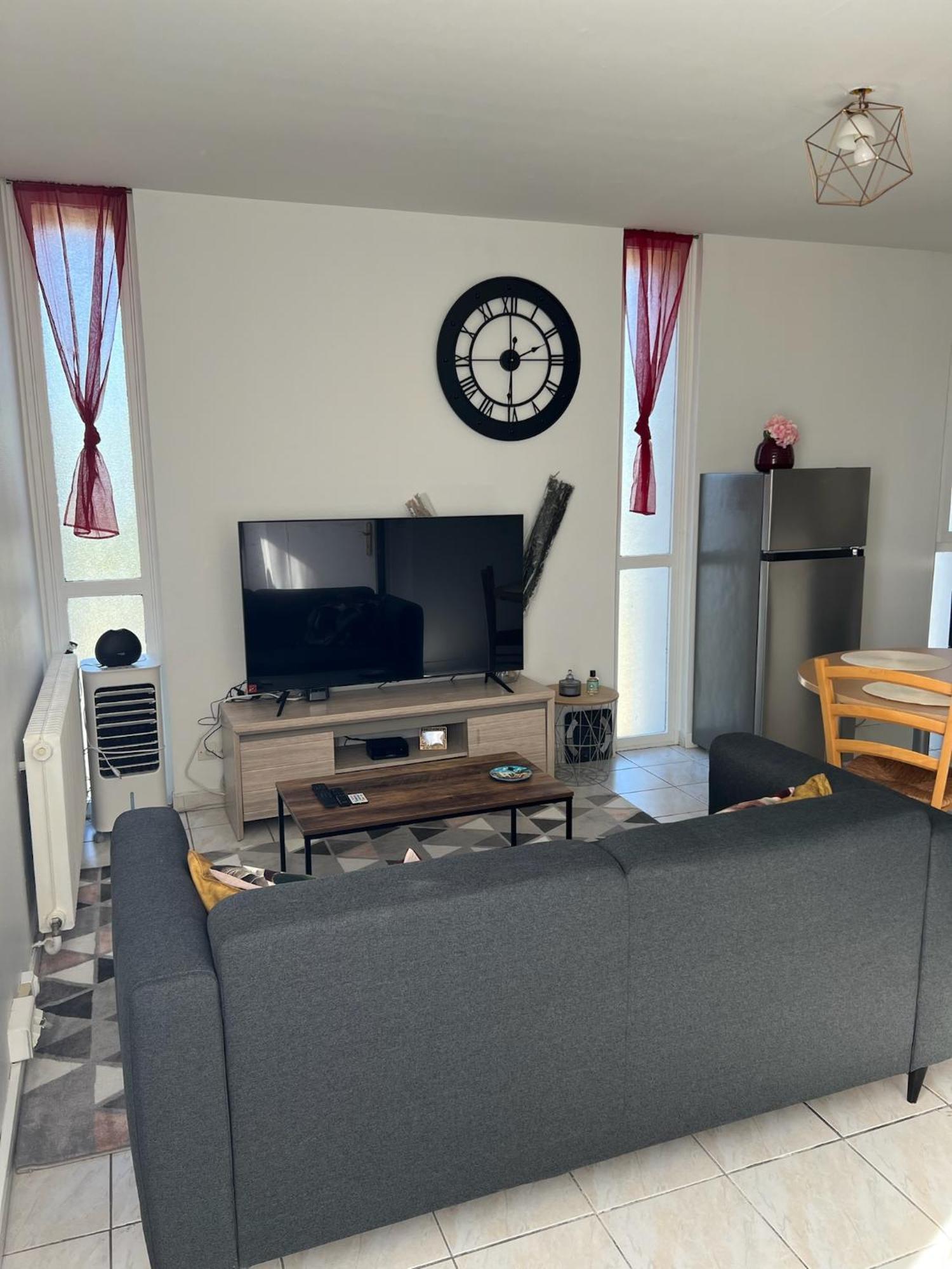Appartement Chaleureux Pour Un Sejour Confortable Bourg-en-Bresse Dış mekan fotoğraf